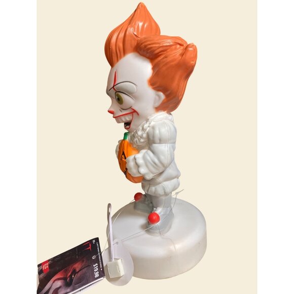 Pennywise IT Blow Mold 12" Halloween Lighted Decor Clown w/ Pumpkin - Picture 5 of 13